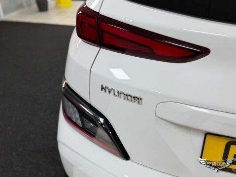 Hyundai KONA 64kWh Premium Auto 5dr (10.5kW Charger) 19