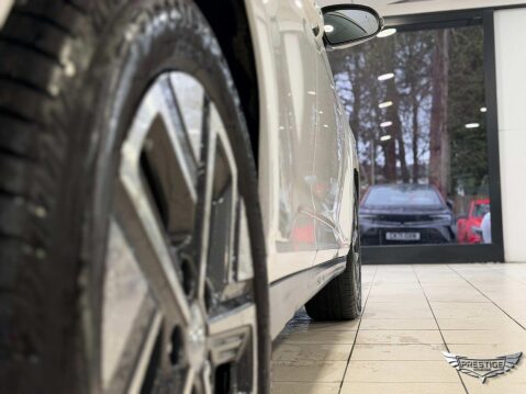 Hyundai KONA 64kWh Premium Auto 5dr (10.5kW Charger) 13