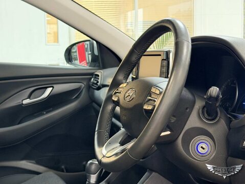 Hyundai i30 1.0 T-GDi MHEV SE Connect DCT Euro 6 (s/s) 5dr 46