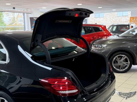 Mercedes-Benz E Class 2.0 E220d SE G-Tronic+ 4MATIC Euro 6 (s/s) 4dr 43