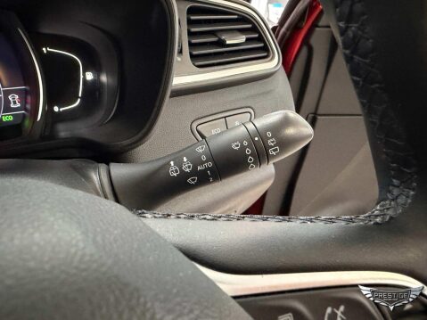 Renault Kadjar 1.3 TCe Iconic Euro 6 (s/s) 5dr 52