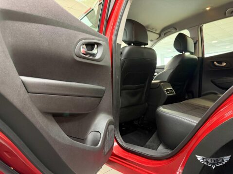 Renault Kadjar 1.3 TCe Iconic Euro 6 (s/s) 5dr 42