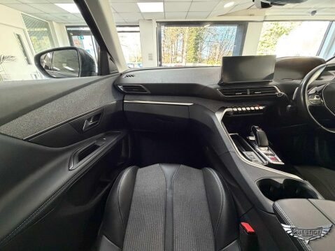 Peugeot 3008 1.6 13.2kWh Allure Premium e-EAT Euro 6 (s/s) 5dr 52