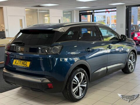 Peugeot 3008 1.6 13.2kWh Allure Premium e-EAT Euro 6 (s/s) 5dr 4