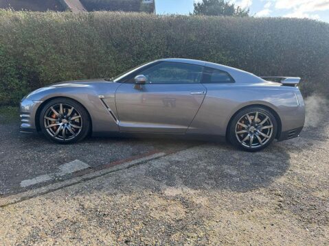 Nissan GT-R 3.8 V6 Premium Edition Coupe 2dr Petrol Auto 4WD Euro 5 (550 ps) 2