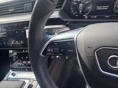 Audi E-Tron QUATTRO S LINE 19