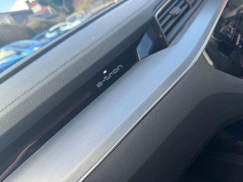 Audi E-Tron QUATTRO S LINE 21