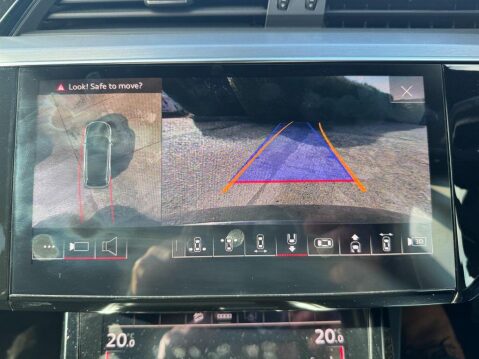 Audi E-Tron QUATTRO S LINE 26