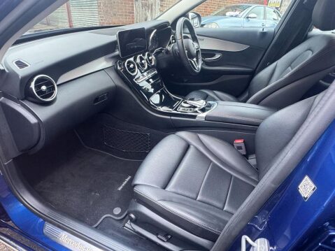 Mercedes-Benz C Class 2.0 C220d Sport (Premium) Saloon 4dr Diesel G-Tronic+ Euro 6 (s/s) (194 ps) 12