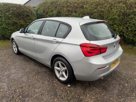 BMW 1 Series 118d SE 5-door 3