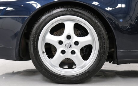 Porsche 993 993 Carrera Coupe - Exquisite Example 21