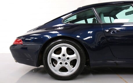 Porsche 993 993 Carrera Coupe - Exquisite Example 11