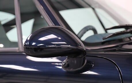 Porsche 993 993 Carrera Coupe - Exquisite Example 13