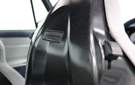 Porsche 993 993 Carrera Coupe - Exquisite Example 28