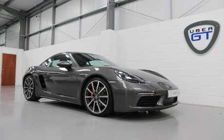 Porsche 718 Cayman S PDK with an Ultimate Specification 3