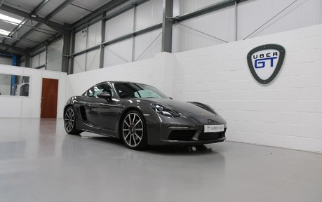 Porsche 718 Cayman S PDK with an Ultimate Specification 16