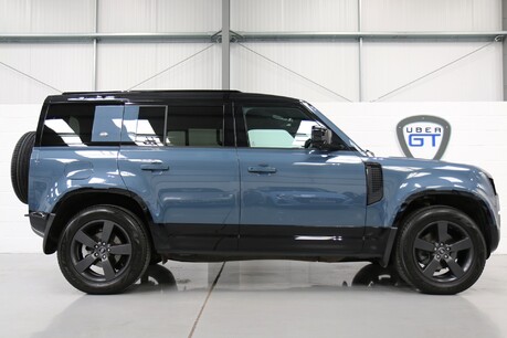 Land Rover Defender 110 D250 x-Dynamic HSE - 1 Owner