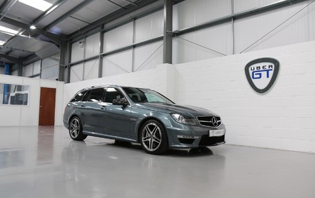 Mercedes-Benz C Class C63 AMG Edition 125 - Only 2 Owners - Full Mercedes Service History 11