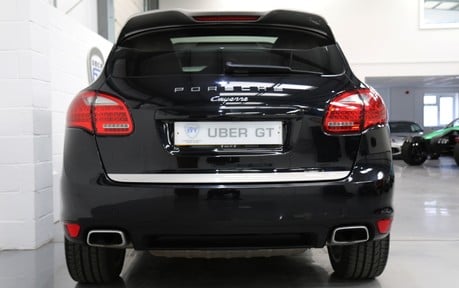 Porsche Cayenne Platinum Edition - Panoramic Roof and Air Suspension 9