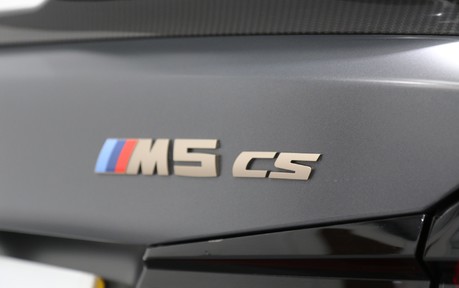 BMW M5 M5 CS 31