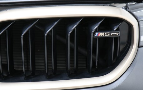 BMW M5 M5 CS 38