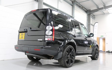 Land Rover Discovery SDV6 Landmark - Lovely Specification - Only 2 Owners 4