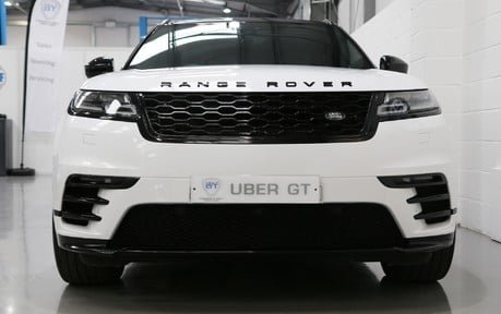 Land Rover Range Rover Velar R-DYNAMIC SE D300 - 1 Owner Car with Sliding Panoramic Roof and 22" Alloys 9