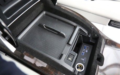 Land Rover Range Rover TDV6 Vogue SE - Meridian Signature Sound, HUD, Sliding Panoramic Roof 36