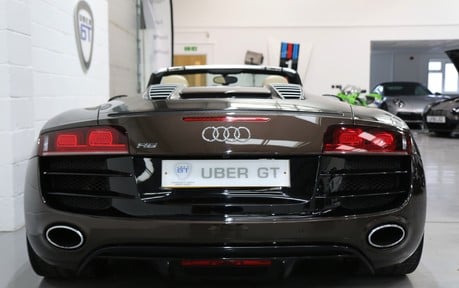 Audi R8 Spyder V10 Quattro - Probably One of The Best Available 7