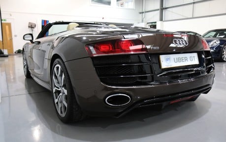 Audi R8 Spyder V10 Quattro - Probably One of The Best Available 3