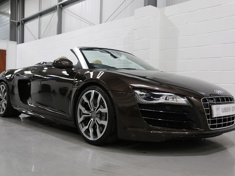 Audi R8 Spyder V10 Quattro - Probably One of The Best Available Service History