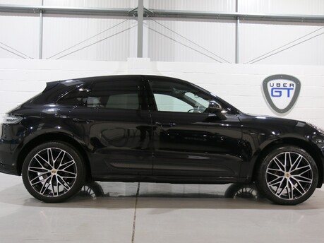 Porsche Macan Now Sold More Required - RS Spyder Alloys, Pan Roof, BOSE