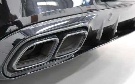 Mercedes-Benz C Class AMG C 63 S Prem Plus with Aero Pack, Carbon Exterior, HUD 11