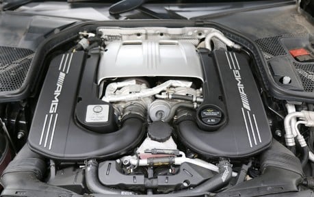 Mercedes-Benz C Class AMG C 63 S Prem Plus with Aero Pack, Carbon Exterior, HUD 34