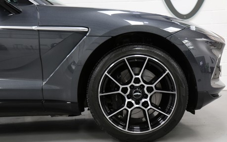 Aston Martin DBX V8 - Convenience / DB Elegance / Indulgence Pack 26