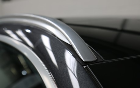 Aston Martin DBX V8 - Convenience / DB Elegance / Indulgence Pack 25
