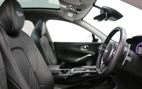 Aston Martin DBX V8 - Convenience / DB Elegance / Indulgence Pack 38