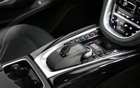 Aston Martin DBX V8 - Convenience / DB Elegance / Indulgence Pack 40