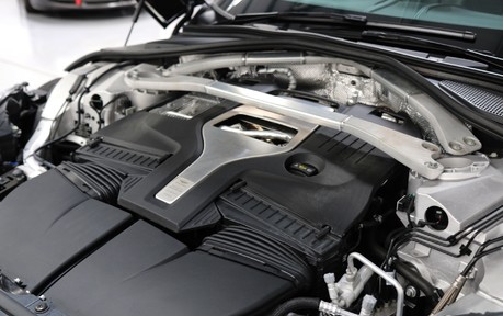 Aston Martin DBX V8 - Convenience / DB Elegance / Indulgence Pack 45