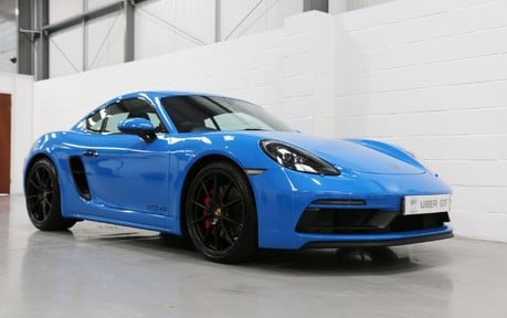 Porsche 718 Cayman GTS 4.0 PDK with a Huge Specification 2