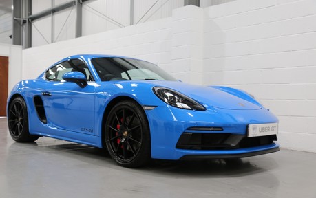 Porsche 718 Cayman GTS 4.0 PDK with a Huge Specification 27
