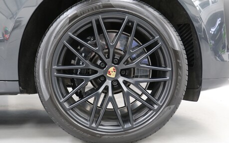 Porsche Macan GTS PDK - 1 Owner - Huge Specification 16