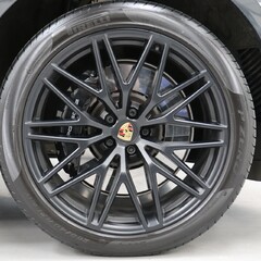Porsche Macan GTS PDK - 1 Owner - Huge Specification 4