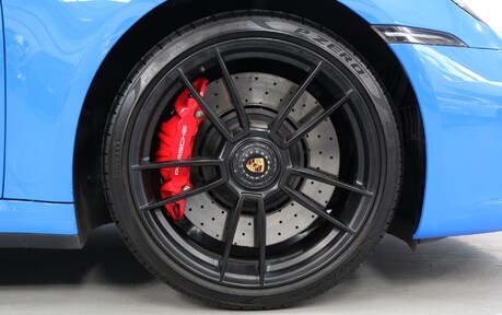 Porsche 911 Carrera GTS - Rear-Axle Steering, 18-Way Seats, Panoramic Roof and More 18