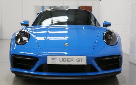 Porsche 911 Carrera GTS - Rear-Axle Steering, 18-Way Seats, Panoramic Roof and More 7