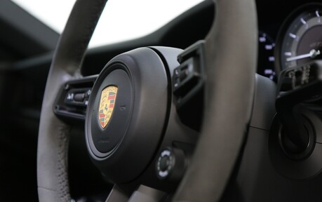 Porsche 911 Carrera GTS - Rear-Axle Steering, 18-Way Seats, Panoramic Roof and More 25