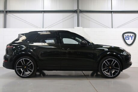 Porsche Cayenne V6 Platinum Edition - PTS Colour and Incredible Specification