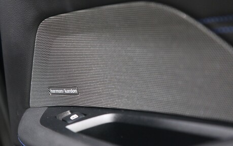 BMW I4 M50 - Vis Pack, Comfort Pack, Tech Plus Pack and More 16