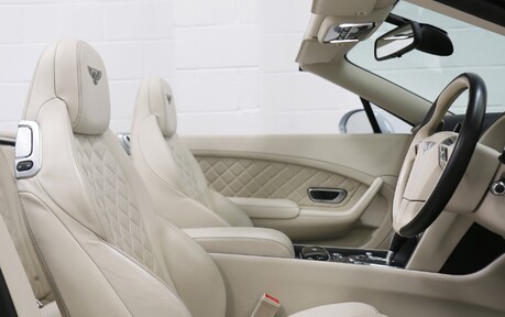 Bentley Continental GTC V8 S - Fabulous example with a Great History 7