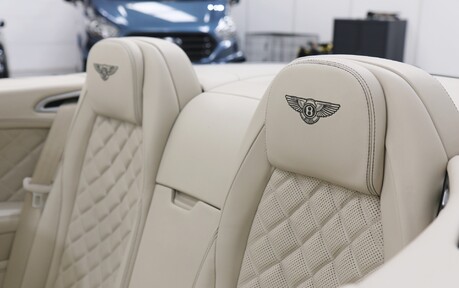 Bentley Continental GTC V8 S - Fabulous example with a Great History 27
